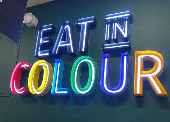 m&s-food-eat-in-colour-sign