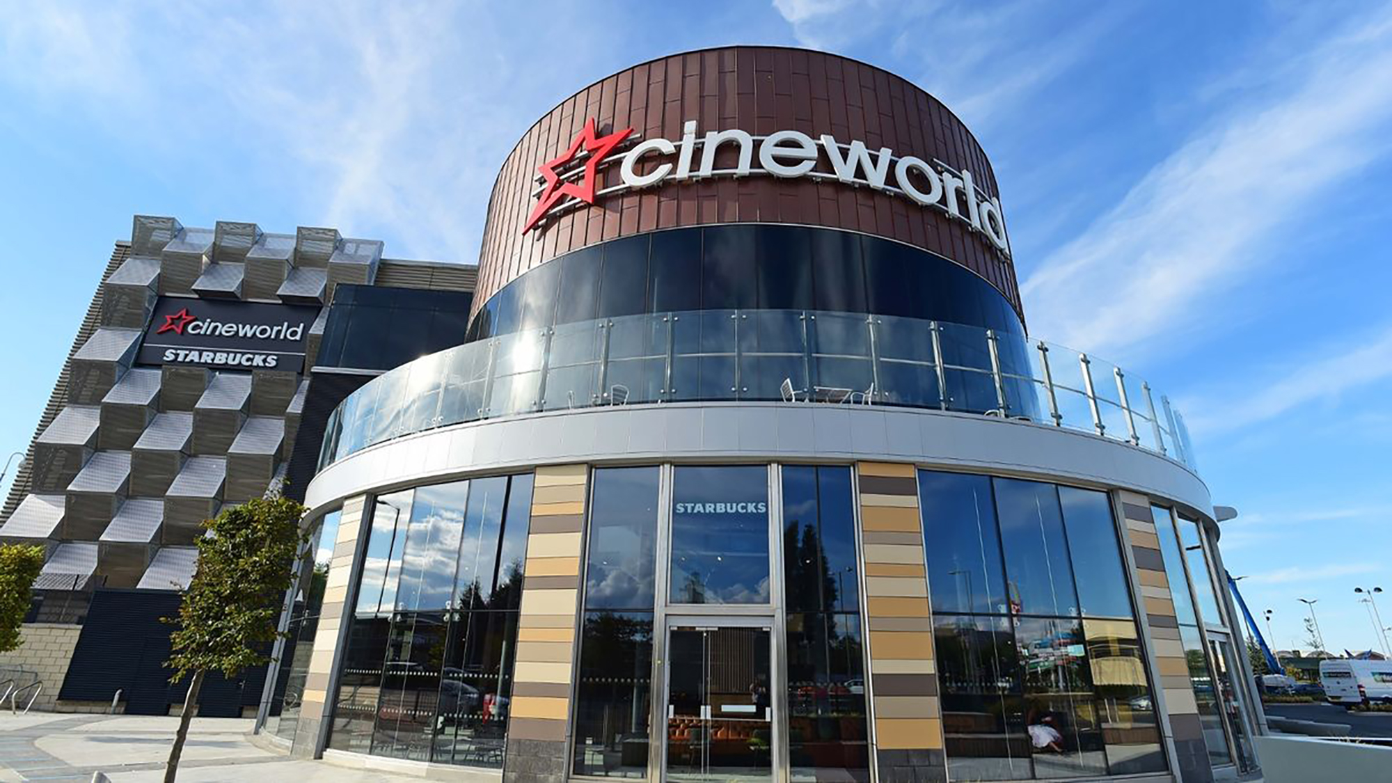 3d acrylic signage – Cineworld exterior retail park 3d acrylic signage – Cineworld exterior retail park