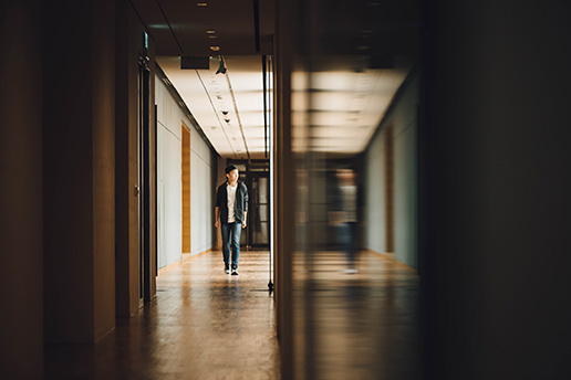 What Are the Main Benefits of Using Wayfinding Signage In Schools?