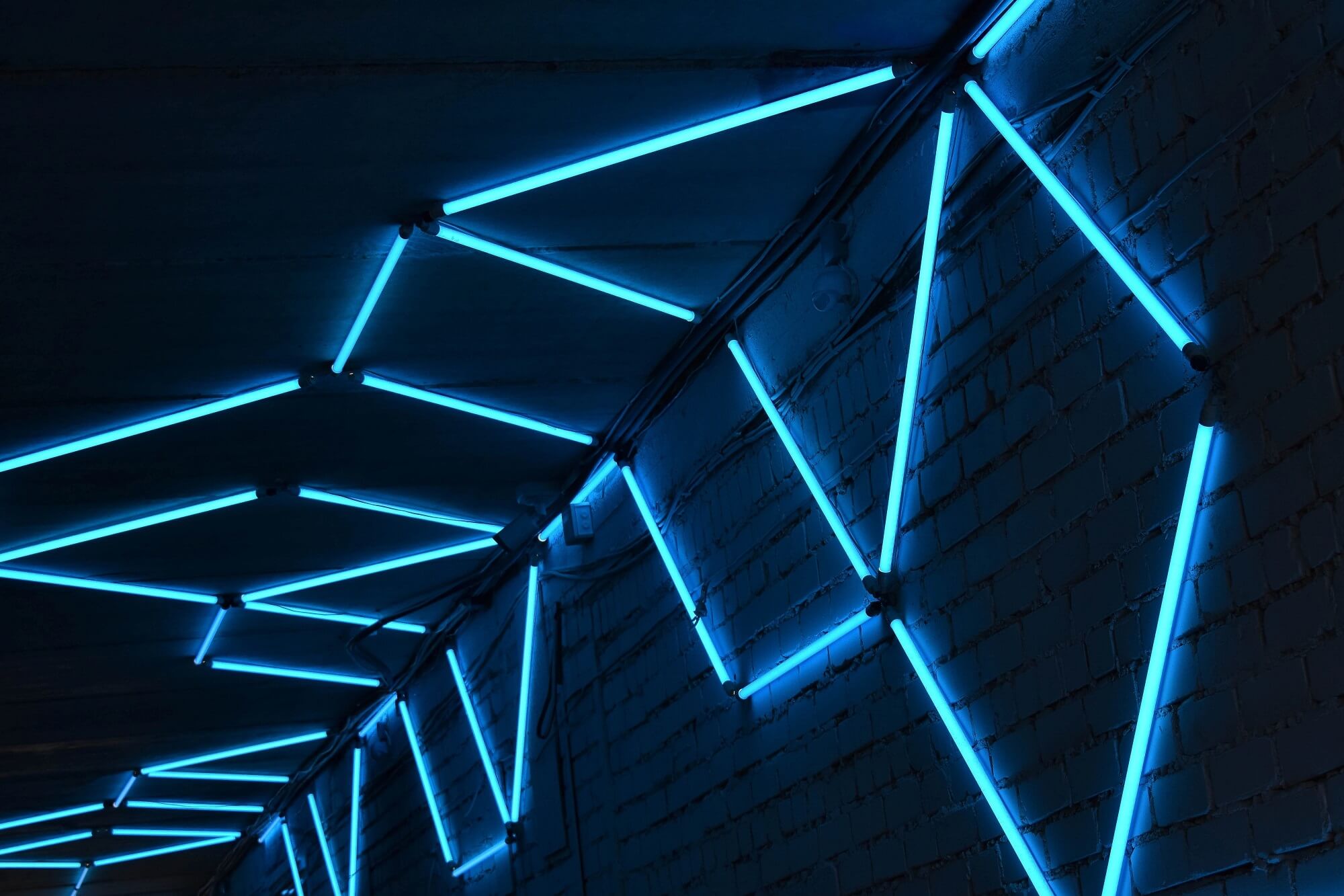 Traditional Neon Lights Vs LED Neon Lights: What’s The Difference?